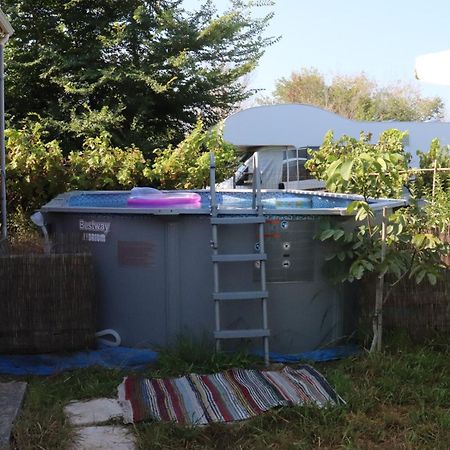 Beautiful Nearby Beach House With Garden, Private Pool And Large Yard Sidárion Exterior photo